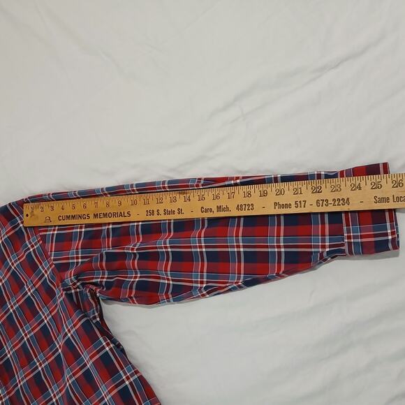 Lands' End XL Traditional Fit Red/Blue plaid Long-Sleeved Button-Down Shirt - Picture 10 of 12